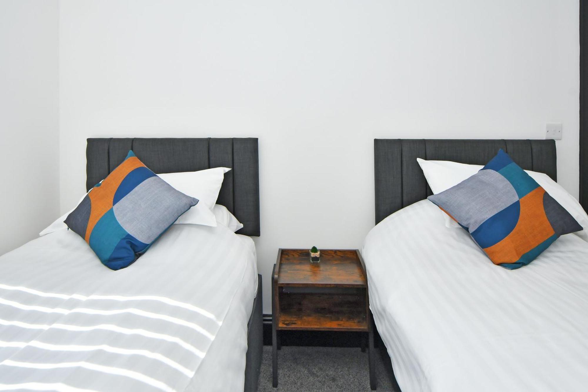 Potters Rest By Yourstays - 3 Bedroom House In * Stoke-on-Trent