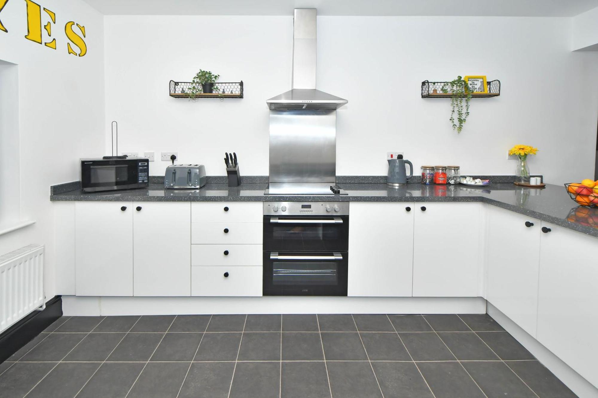 Potters Rest By Yourstays - 3 Bedroom House In * Stoke-on-Trent