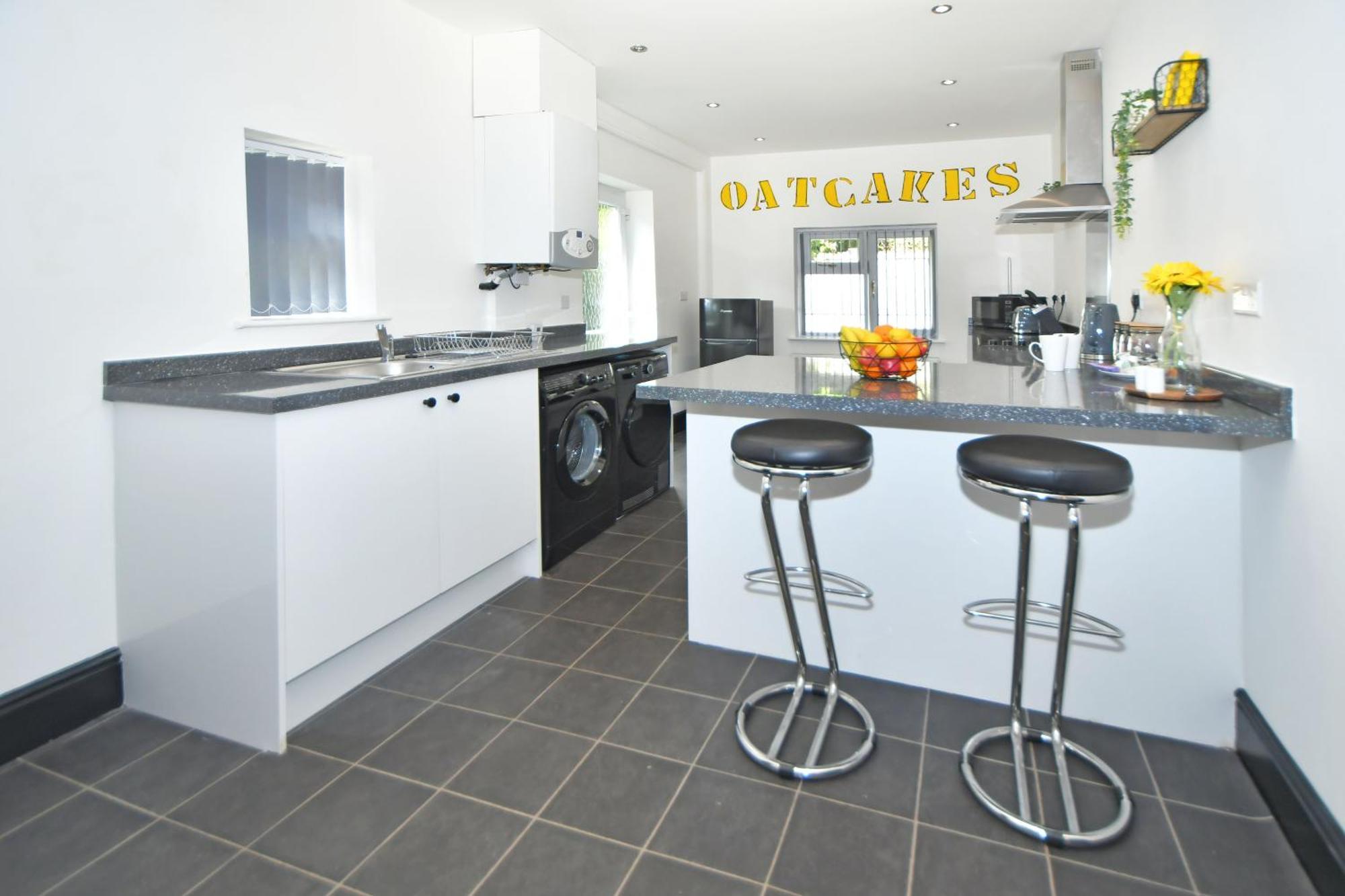Potters Rest By Yourstays - 3 Bedroom House In * Stoke-on-Trent